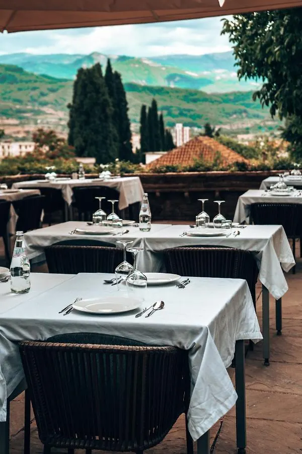 Villa Permet 4*,
