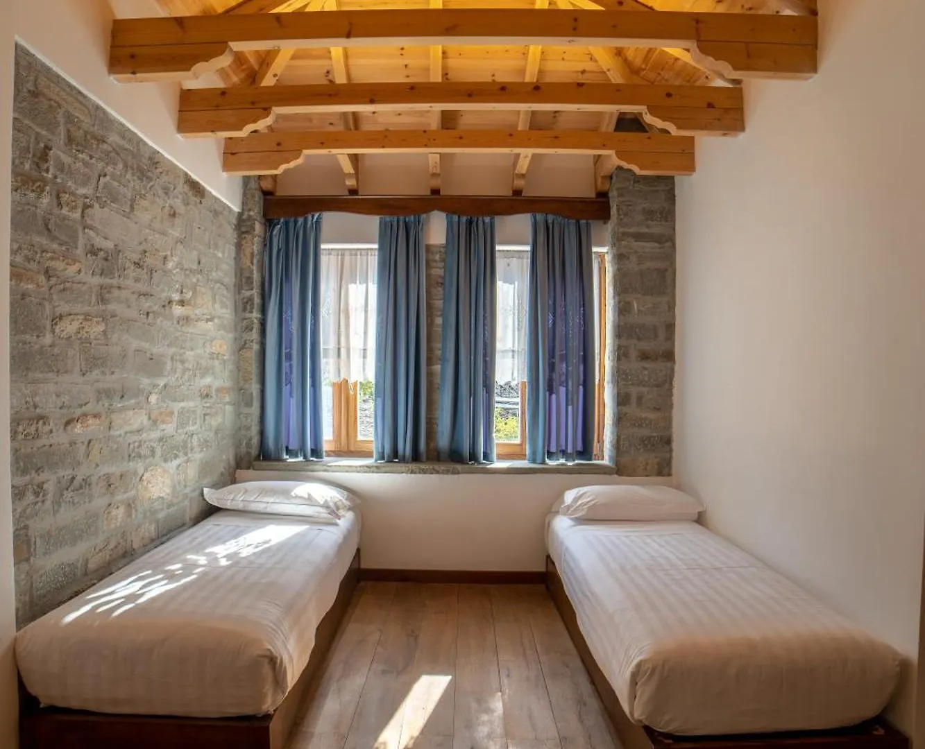 Hotel Villa Permet